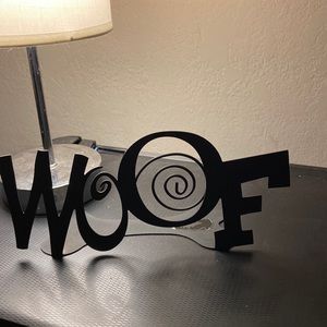 Woof (word) picture metal frame